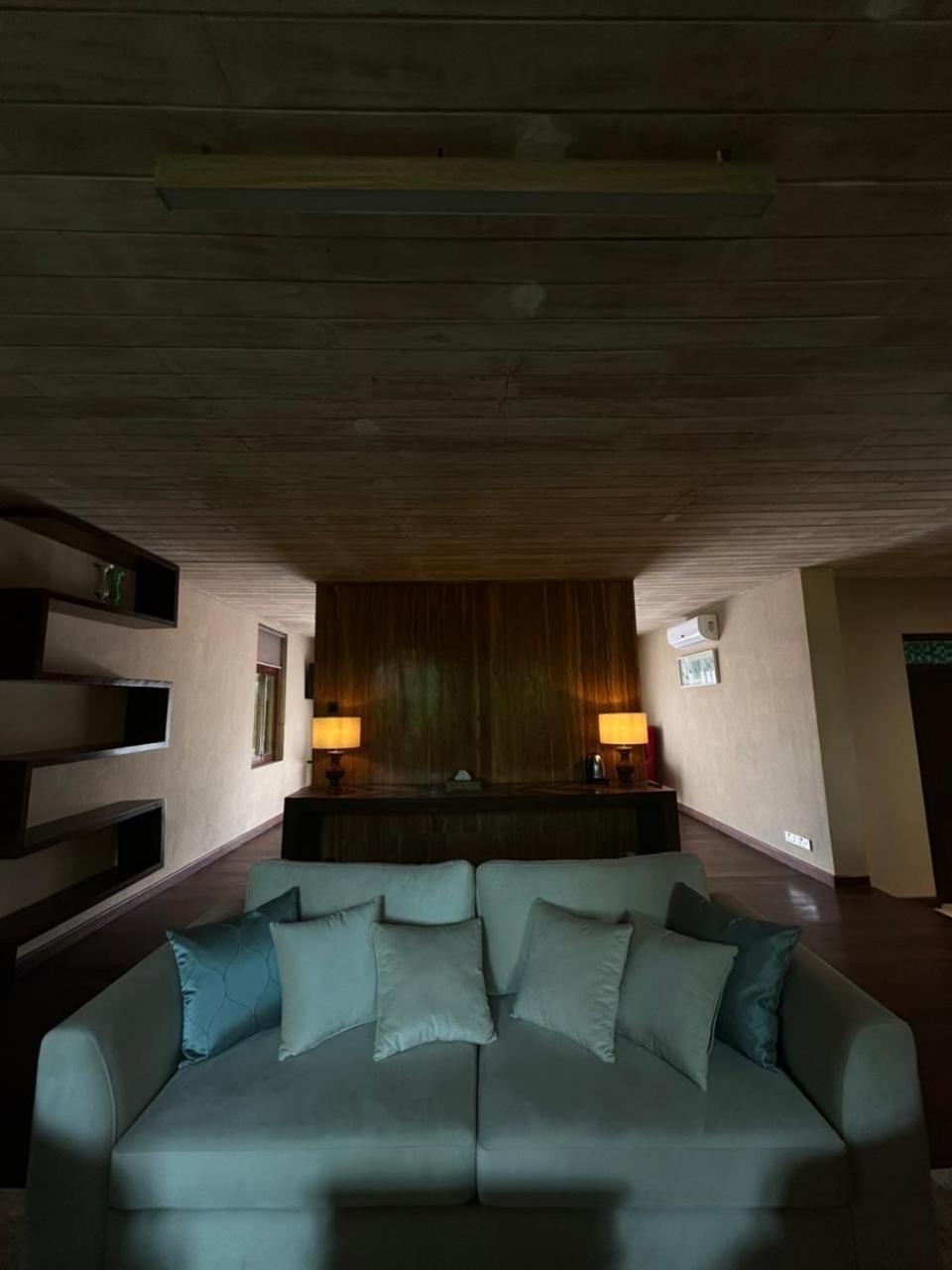 Nikara Luxury Beach House Tissamaharama Exteriör bild